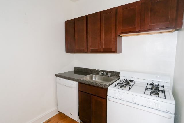 Building Photo - 4848 N Damen Ave