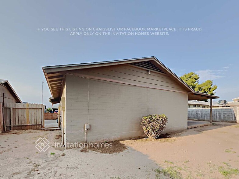 Building Photo - 8437 W Turney Ave