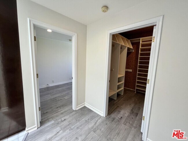 Building Photo - 13431 Java Dr
