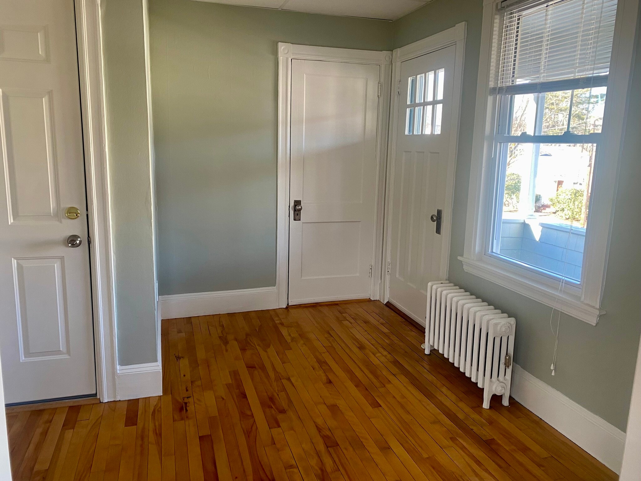 Building Photo - 60 Noyes St