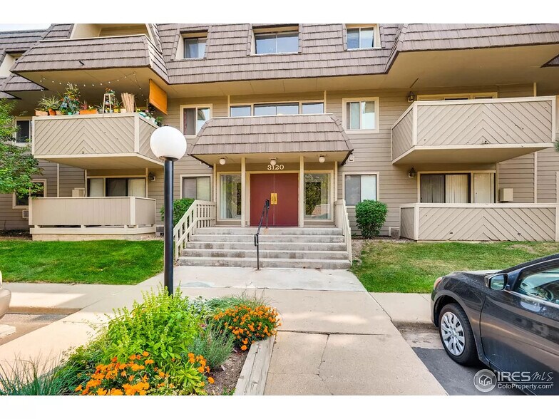 Building Photo - 3120 Corona Trl