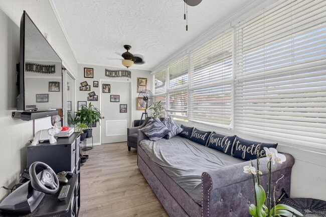 Building Photo - 6525 S Oriole Blvd