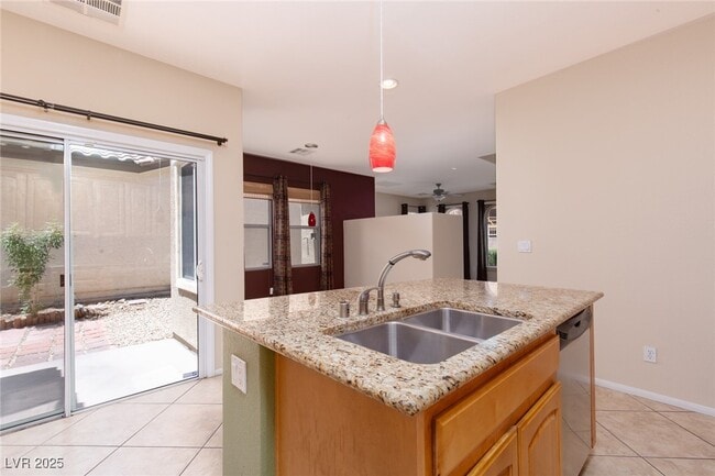 Building Photo - 8556 Zelkova Ct
