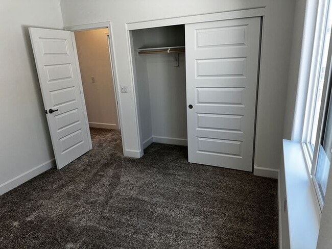 Building Photo - Beautiful 4 bedroom new home in Sierra wes...