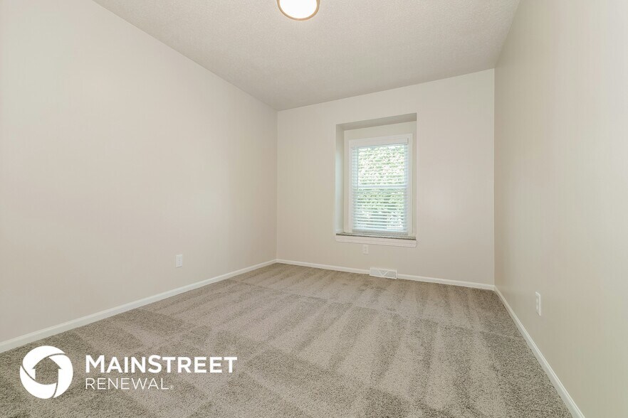 Building Photo - 1116 N Walker Ln