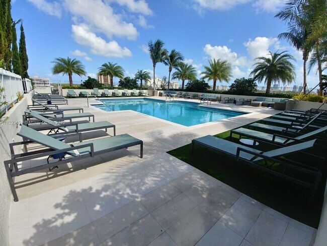 Building Photo - 3000 Coral Way