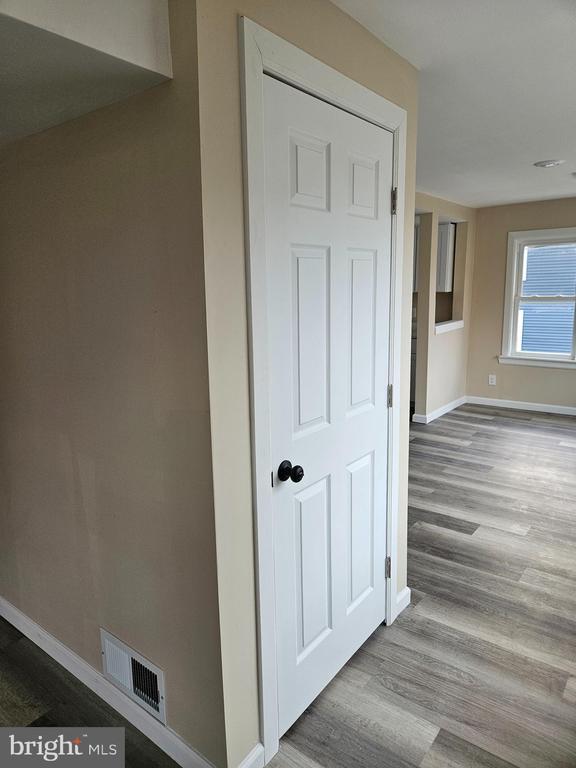 Building Photo - 14 West Ave