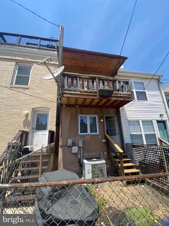 Building Photo - 523 Gittings St