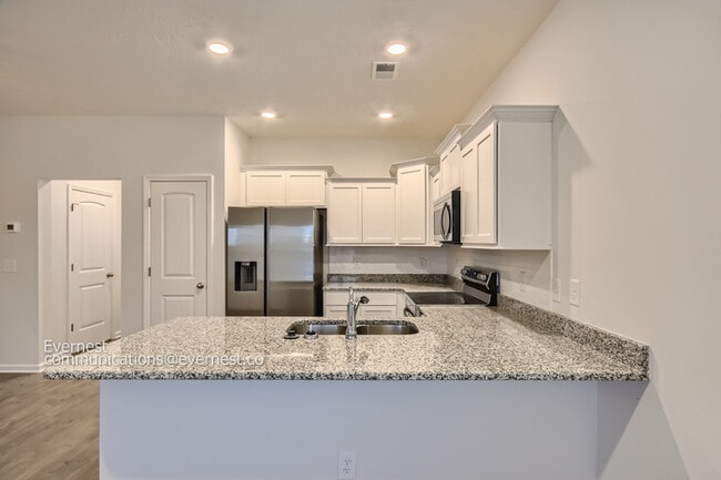 Building Photo - 351 Raines Ct