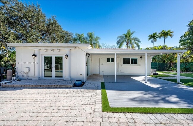 Building Photo - 5626 SW 69th Ave