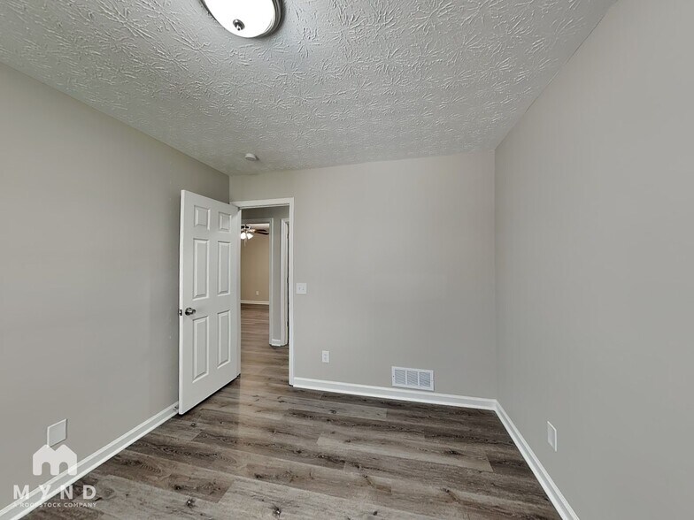 Building Photo - 1016 Bridle Creek Dr