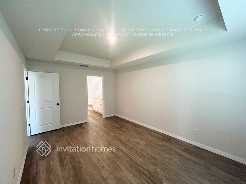 Building Photo - 623 NW 3rd Terrace