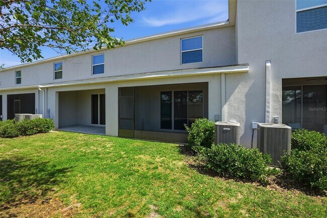 Building Photo - 5267 Dragonfly Dr