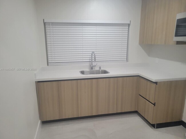 Building Photo - 2900 W Flagler St