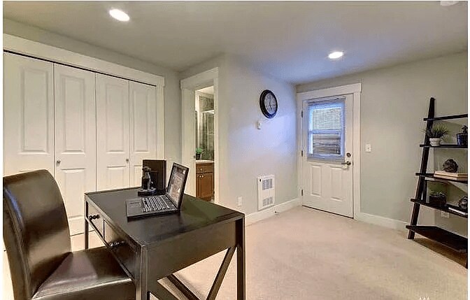 Building Photo - 217 23rd ave