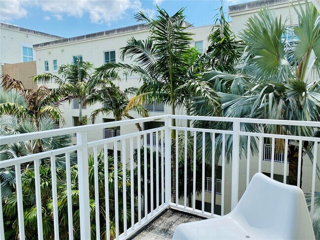 Building Photo - 7275 SW 89th St