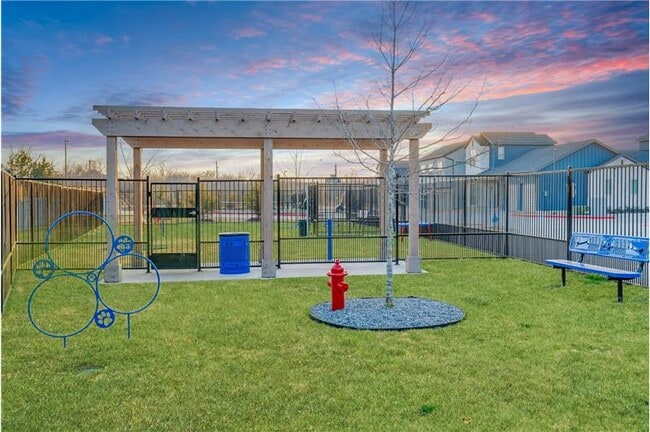 Building Photo - 400 Retriever Rd