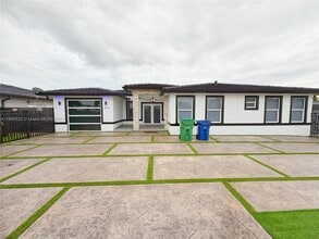 Building Photo - 18000 SW 110th Ave