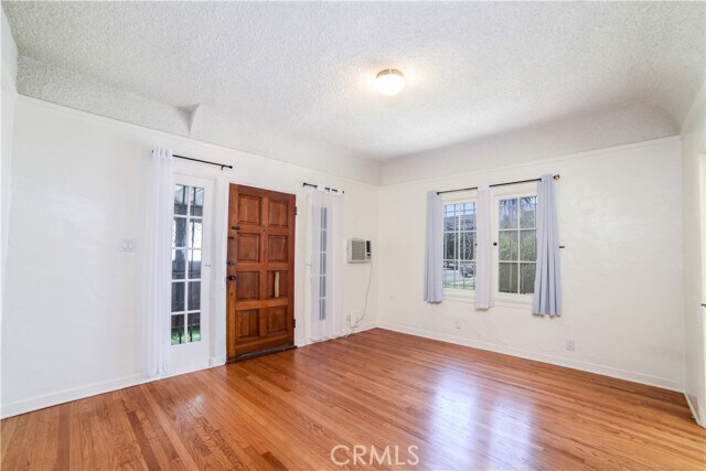Building Photo - 1038 S Citrus Ave
