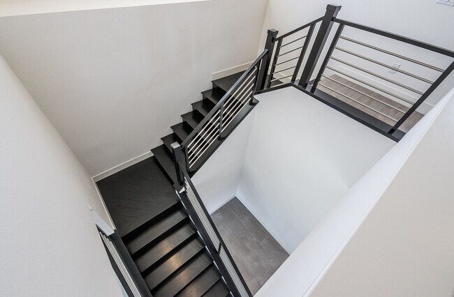 Building Photo - Luxury Living in Inspirada’s Gated Escala Community!