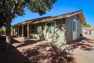 Building Photo - 1336 E Mountain View Rd