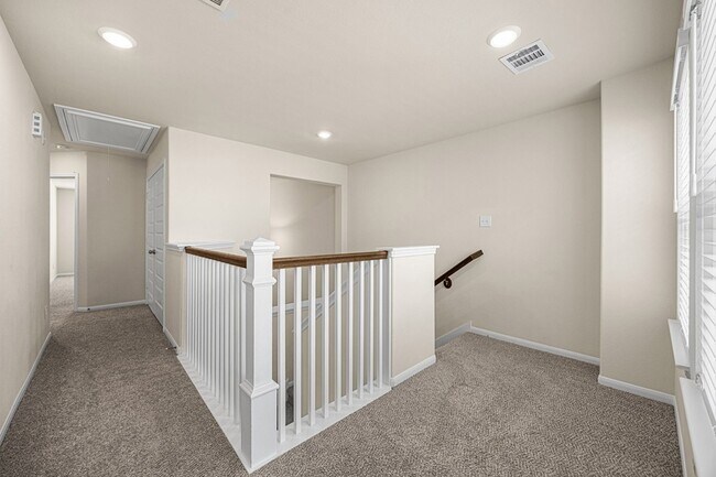 Building Photo - 5617 Evanston Ln