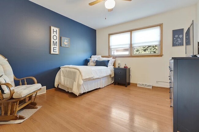 Building Photo - 9208 Nashville Ave