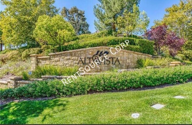 Building Photo - 24310 Las Palmas St