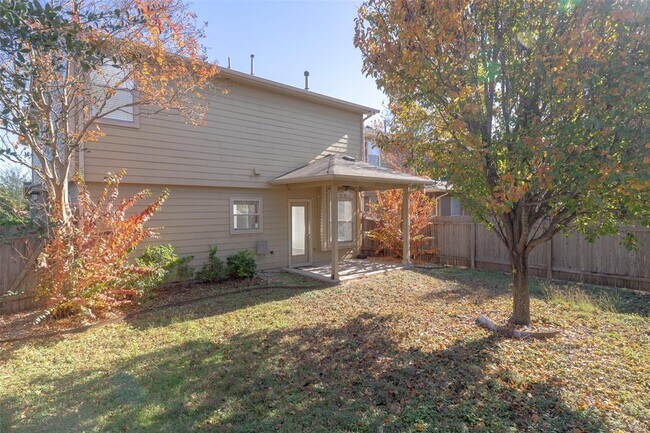 Building Photo - 8528 Harrier Dr