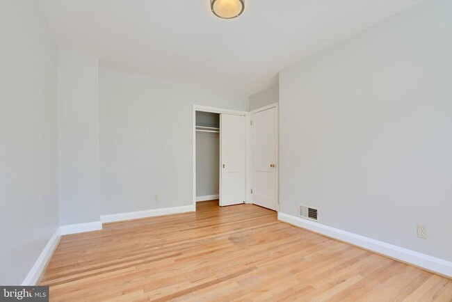 Building Photo - 938 Fairmount Ave
