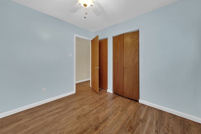 Building Photo - Northwest Fenced Yard One Story