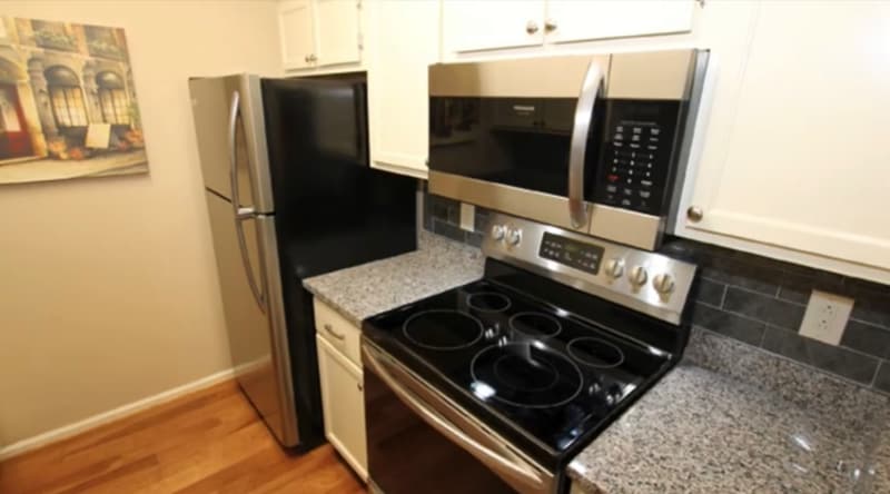 Building Photo - 2122 Acklen Ave