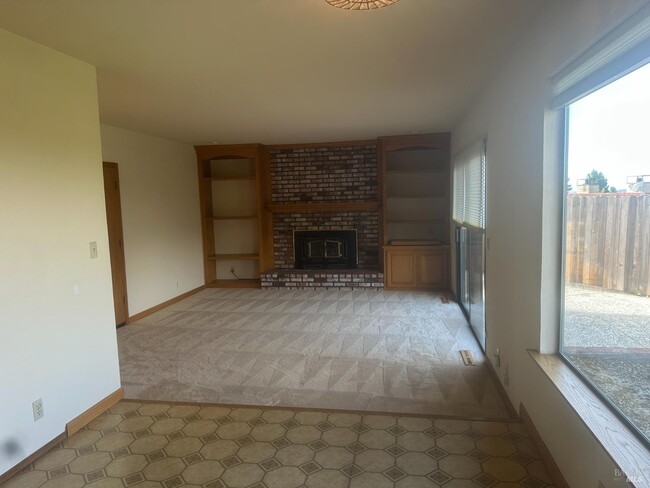 Building Photo - 149 Pajaro Way