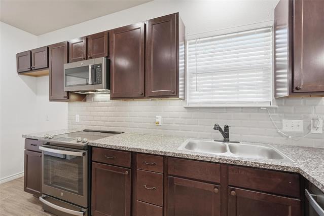 Building Photo - 124 Chris Dr