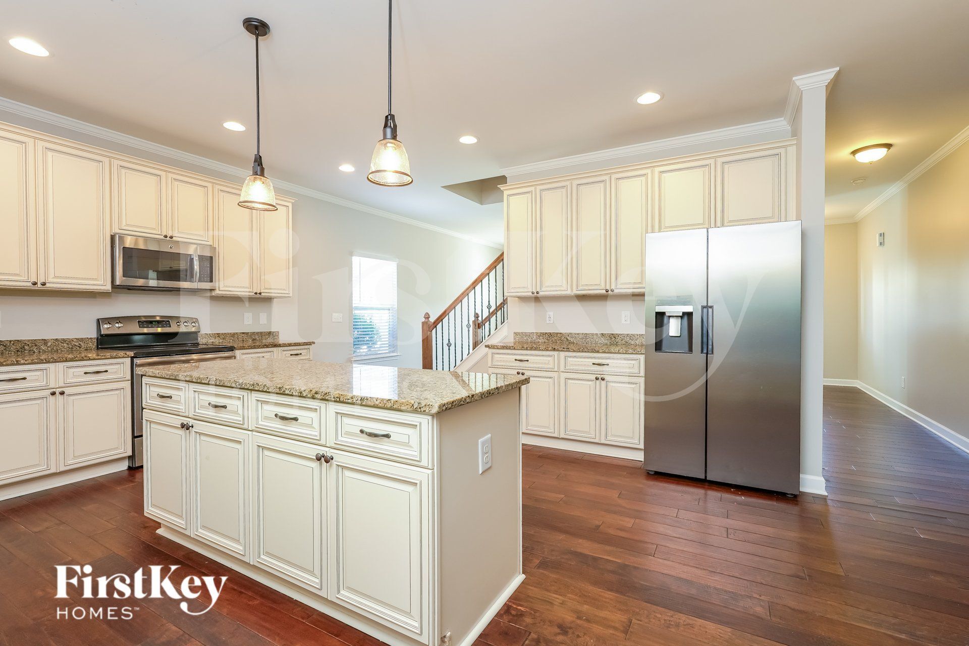 Building Photo - 264 Water Mill Rd