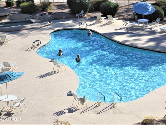 Building Photo - 12212 N Paradise Village Pkwy W