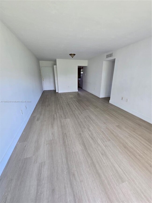 Building Photo - 7660 SW 82nd St