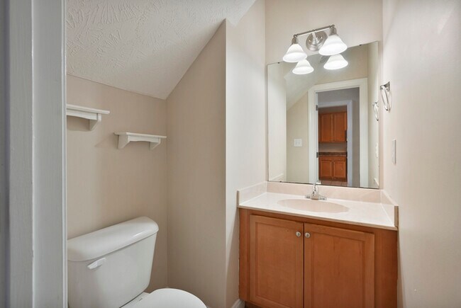 Building Photo - 2813 Franciscan Dr