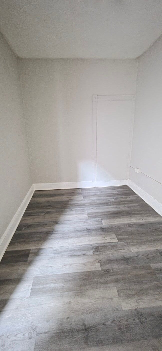 Building Photo - 2515 Christian St