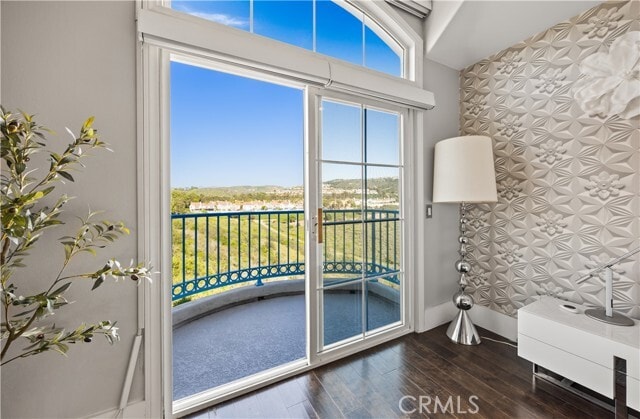 Building Photo - 4 Chandon