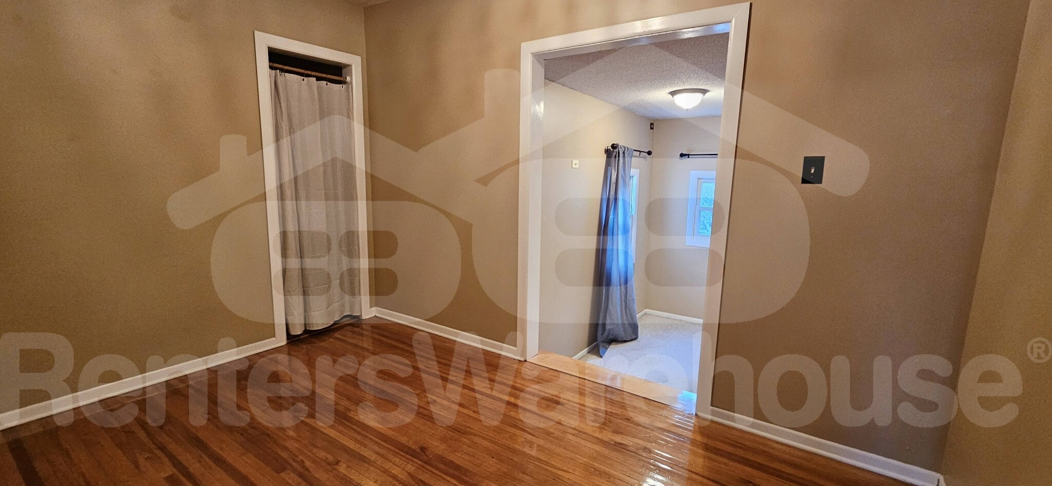 Building Photo - 1303 2nd St