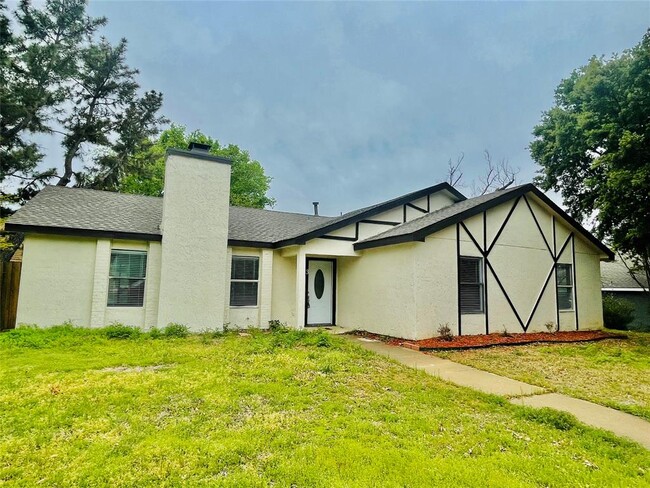 Primary Photo - 3 Ridge Dr