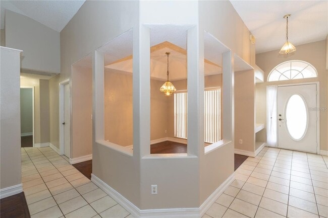 Building Photo - 12860 Waterhaven Cir