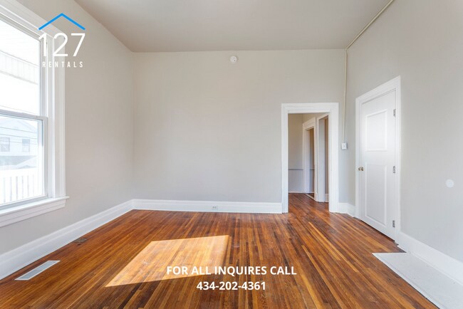 Building Photo - Modern Comfort Meets Prime Convenience - 3BR/2BA in Lynchburg!