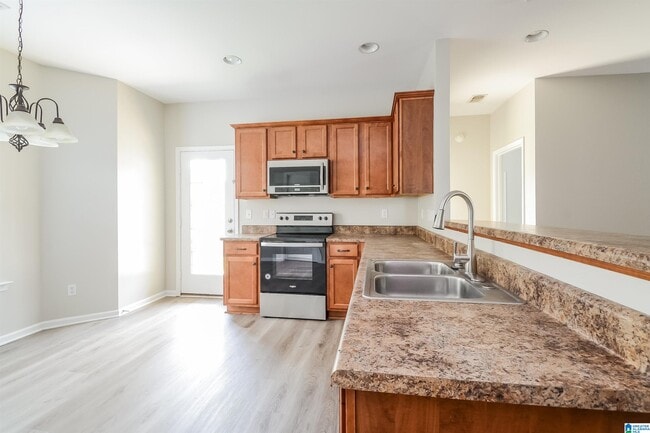 Building Photo - 1068 Fairbank Ln