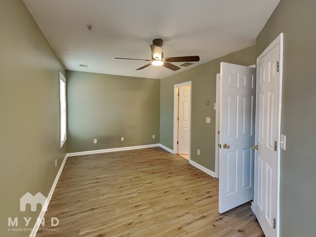 Building Photo - 7020 Biltmore Trce