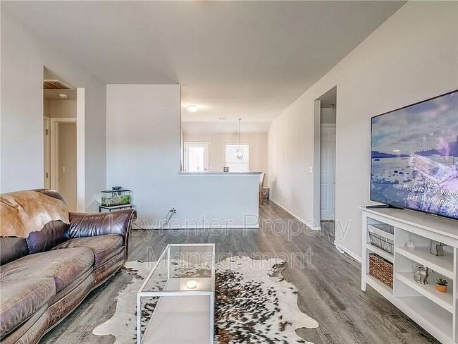 Building Photo - 805 Hallow Oak Ct