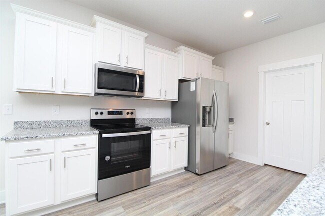 Building Photo - 10988 Coues Dr