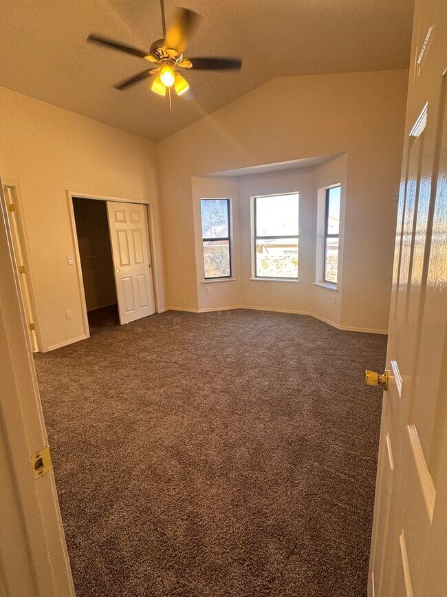 Building Photo - Nice Home is Las Colinas!