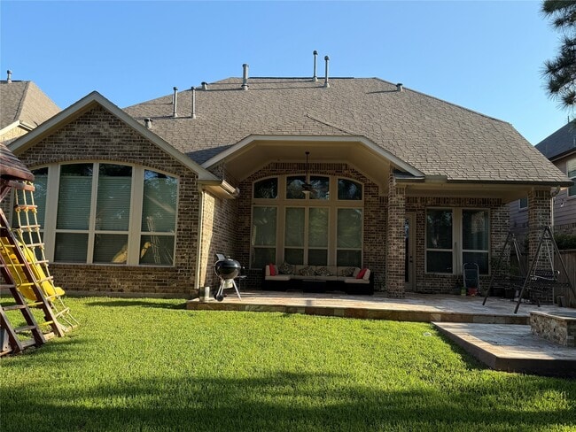 Building Photo - 166 Lindenberry Cir